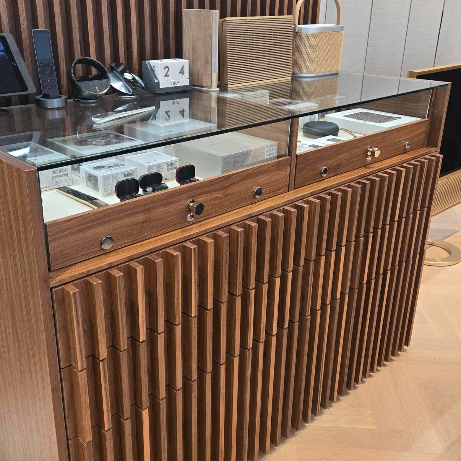 Smart plus.ca Markham Showroom 1