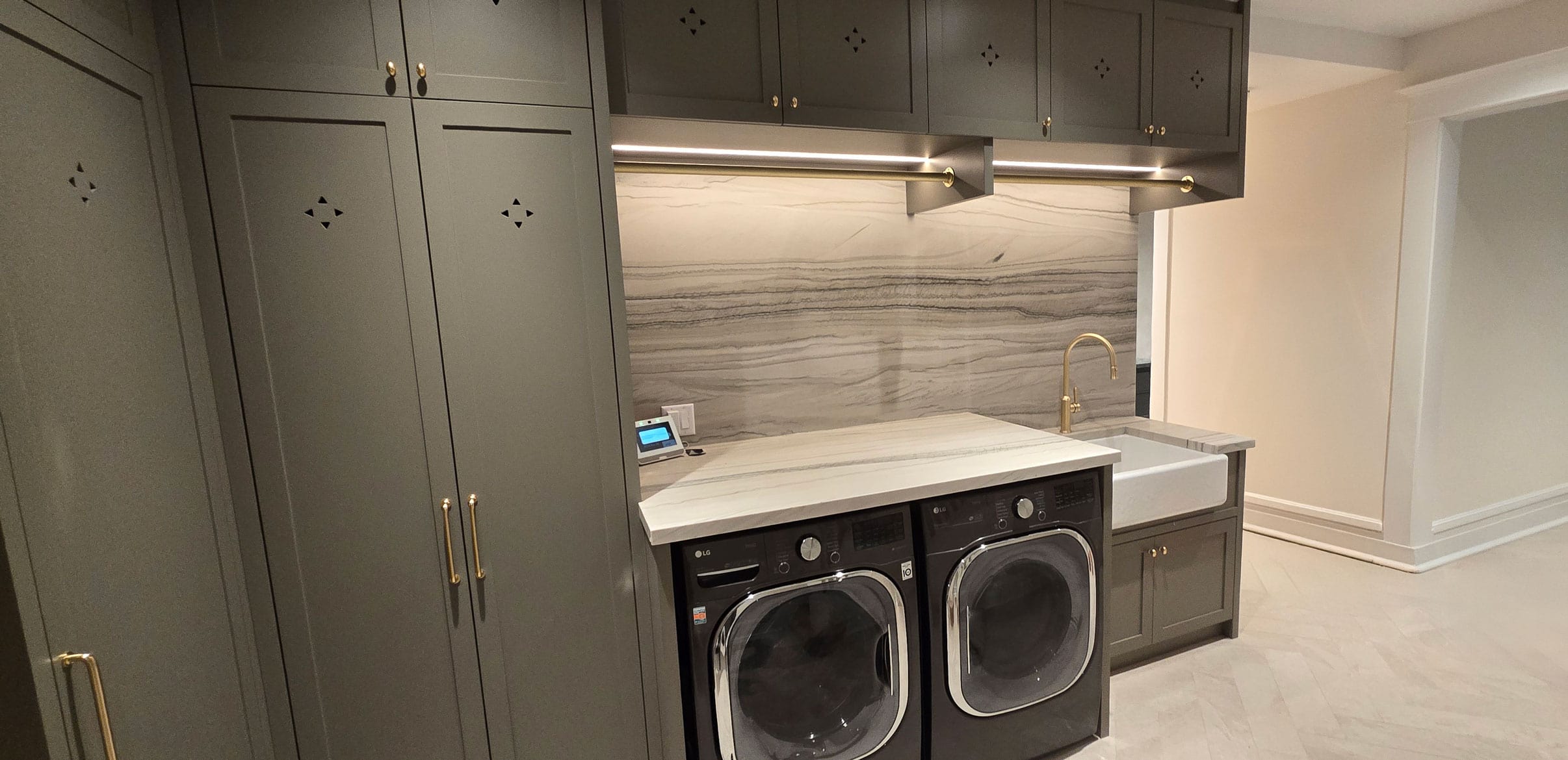 green laundry room 2