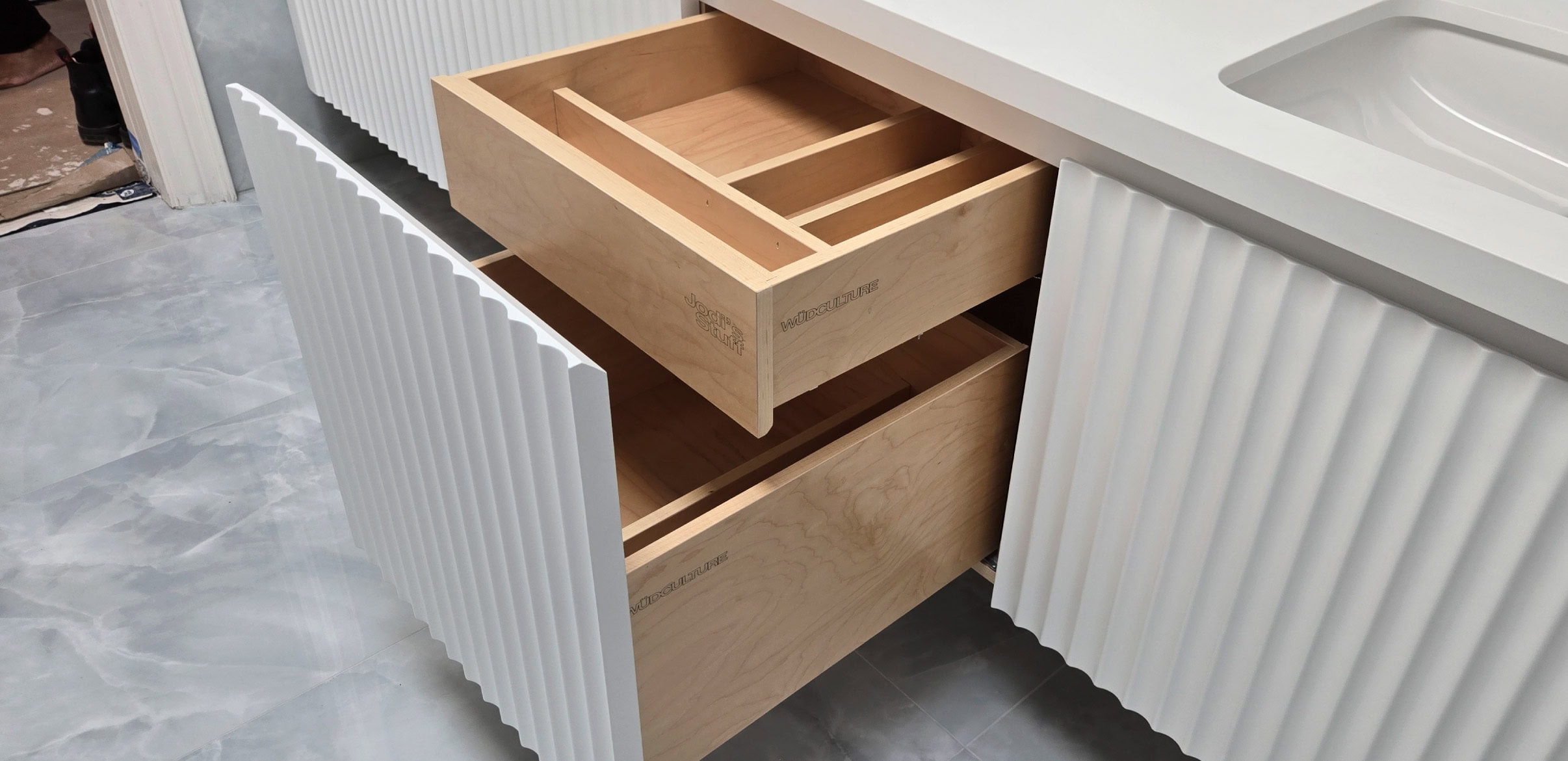 modern custom kitchen cabinets Toronto